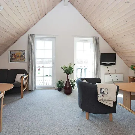 Holiday Xiii Holiday home *